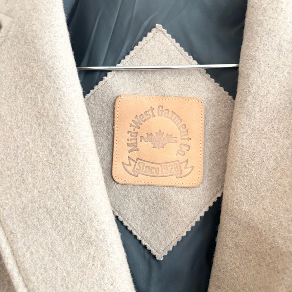Vintage Mid-West Garment Co. Wool Tan Coat - Picture 5 of 12